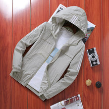 Load image into Gallery viewer, 2019 summer solid color hooded suntan jacket men's hip-hop collared shirt street coat casual men's coat Sun protection clothing
